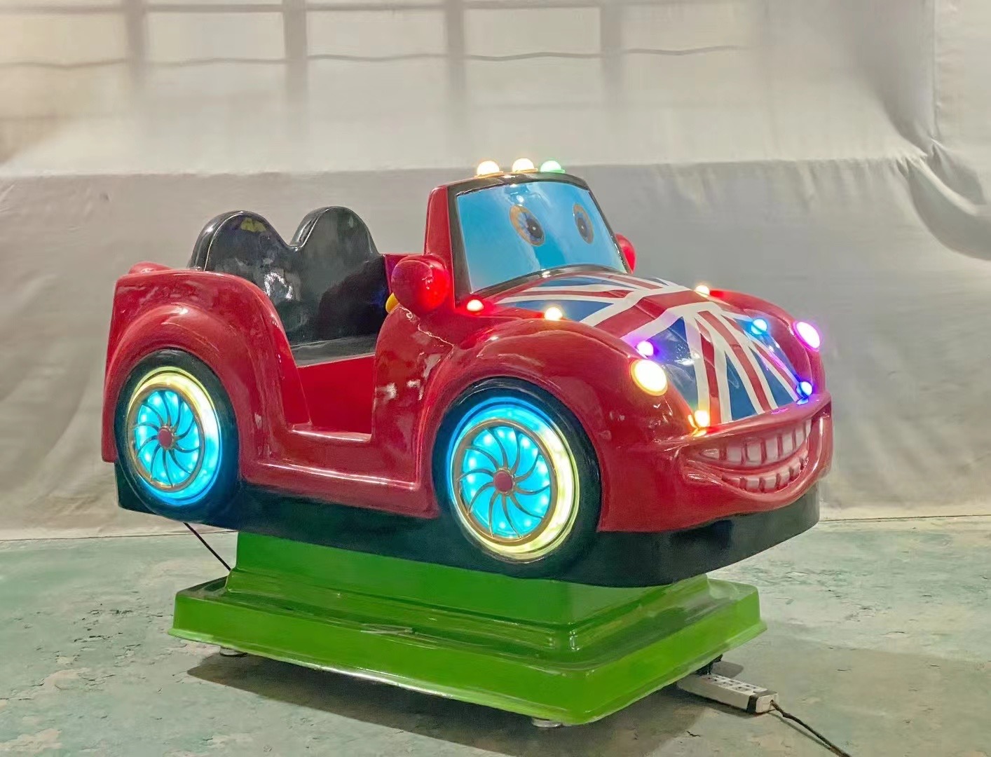 Mini Train Scooter Aircraft Co - Coin Operated Kiddie Ride recensione e prezzo